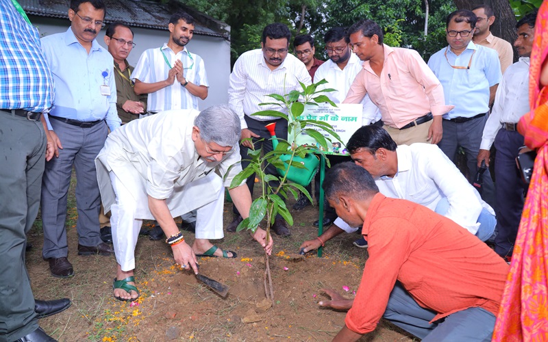  "Ek Ped Maa Ke Naam" Campaign at AQCS, New Delhi